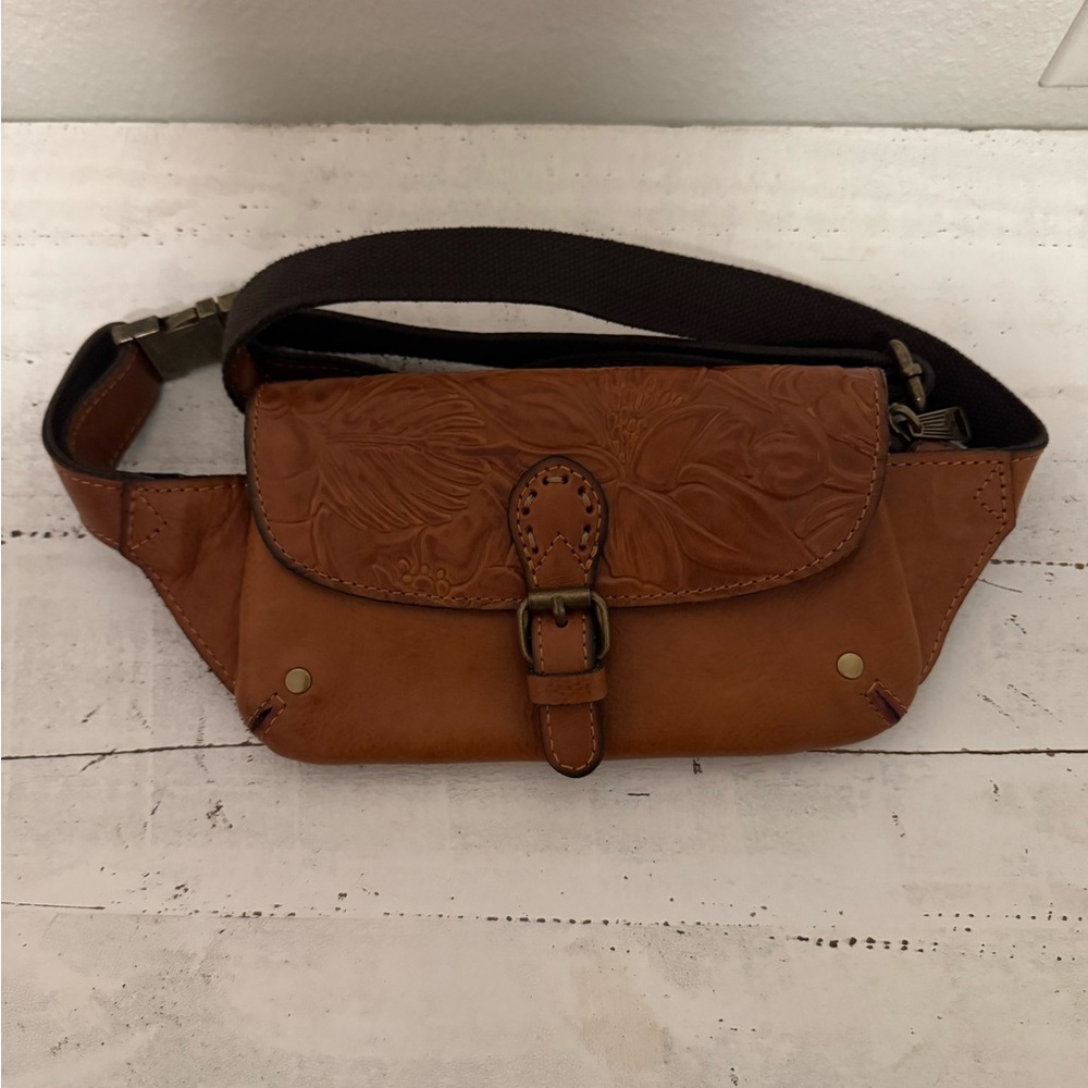 Patricia Nash Tan Embossed Belt Bag/Fanny Pack